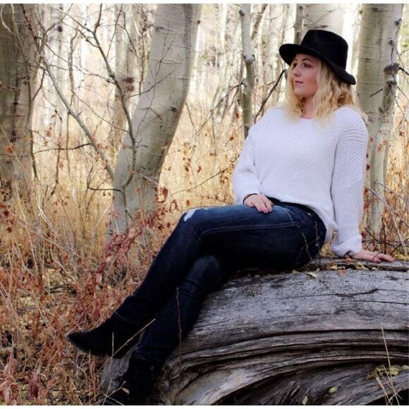 ✨Express Cable Knit Split Back Sweater✨ - Picture 7 of 13